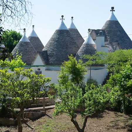 Trullo Tre Corbezzoli, Holiday home *