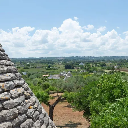 Trullo Tre Corbezzoli, *